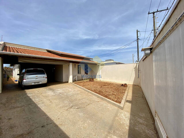 #GE115 - Casa para Venda em Botucatu - SP