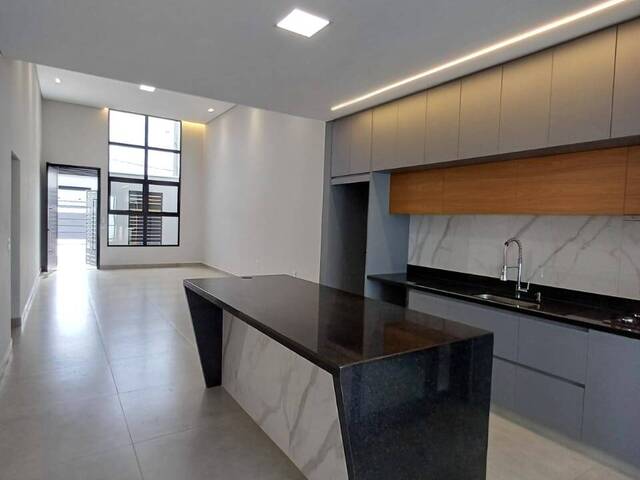 #P45 - Casa para Venda em Botucatu - SP