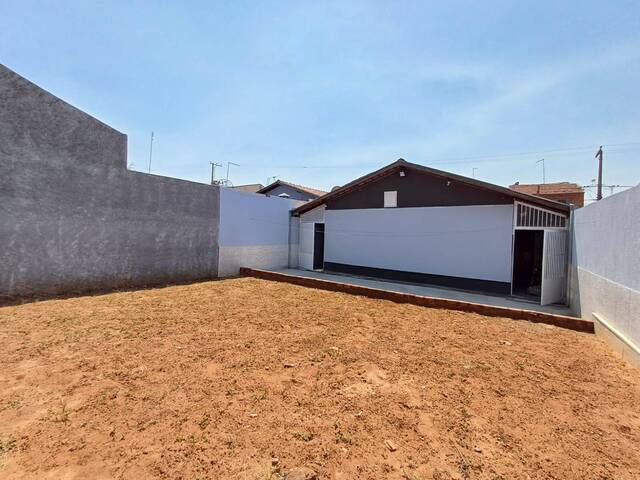 #P267 - Casa para Venda em Botucatu - SP - 1