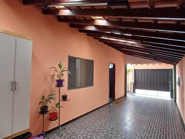 #P324 - Casa para Venda em Botucatu - SP - 3