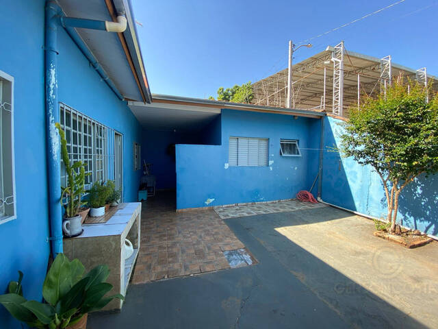 Casa para Venda em Botucatu - 3