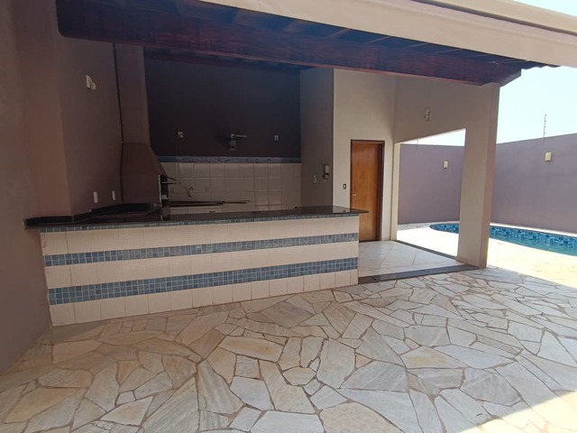 Casa para Venda em Botucatu - 5