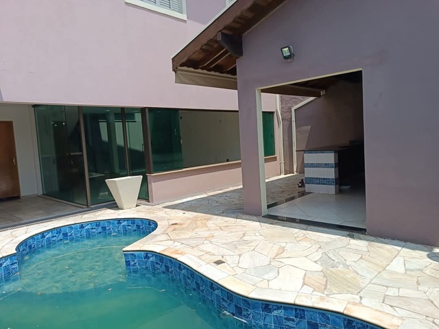 Casa para Venda em Botucatu - 4