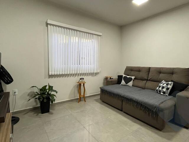 Casa para Venda em Botucatu - 4