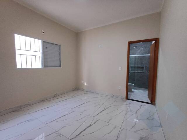 Casa para Venda em Botucatu - 4