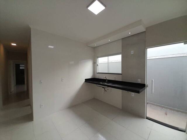 #PG353 - Casa para Venda em Botucatu - SP - 2