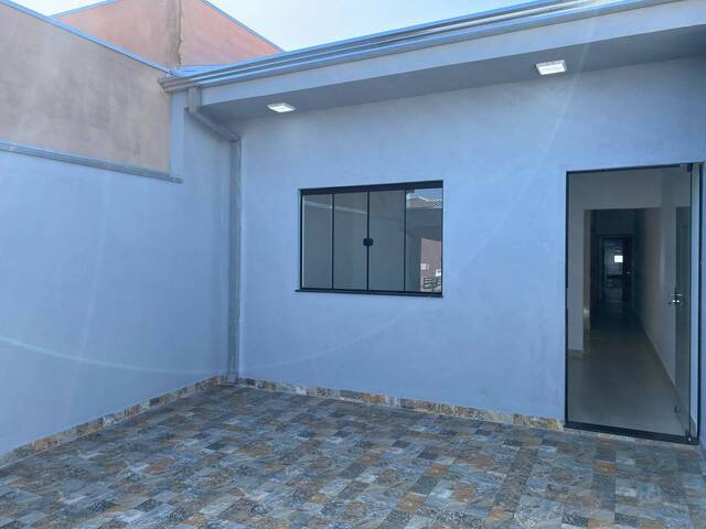 #PG354 - Casa para Venda em Botucatu - SP