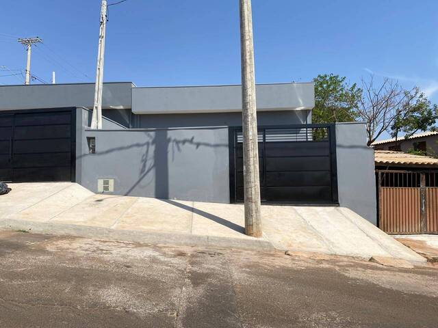 #GE363 - Casa para Venda em Botucatu - SP - 1