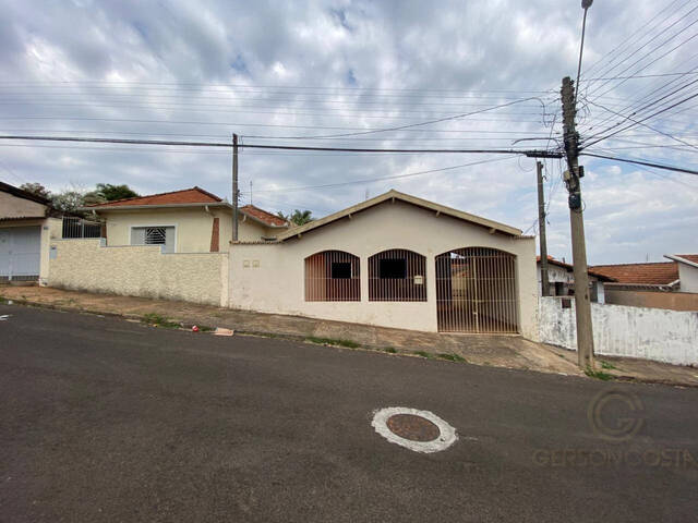 #365 - Casa para Venda em Botucatu - SP - 2