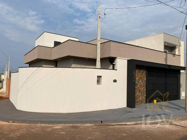 #PG-370 - Casa para Venda em Botucatu - SP - 2