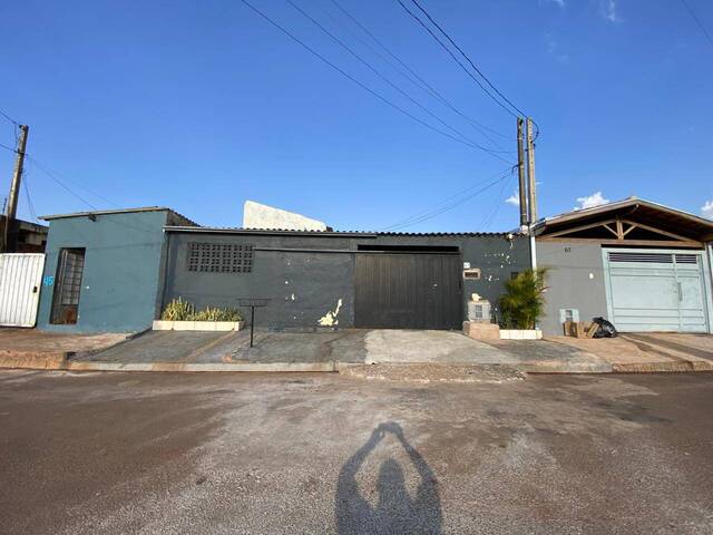 #GE371 - Casa para Venda em Botucatu - SP - 2