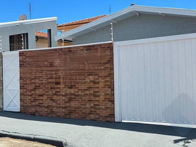 #GE373 - Casa para Venda em Botucatu - SP - 3