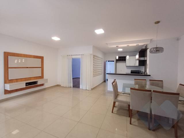 Casa para Venda em Botucatu - 4