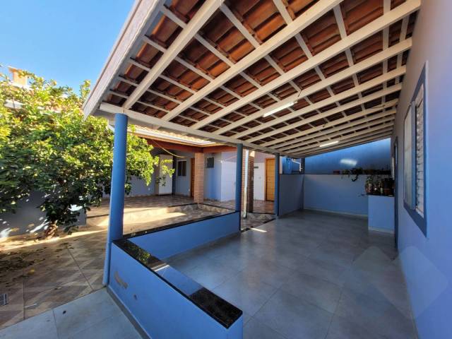 Casa para Venda em Botucatu - 4