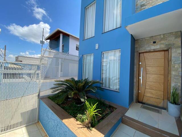 #GE39 - Casa para Venda em Botucatu - SP