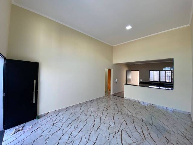 Casa para Venda em Botucatu - 4