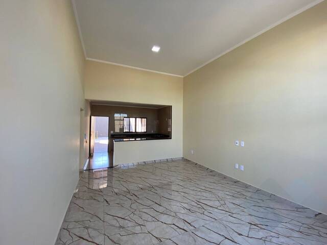 Casa para Venda em Botucatu - 5