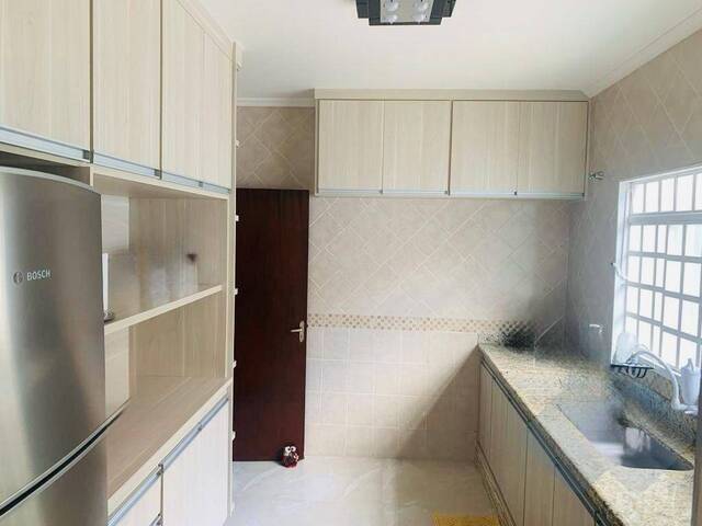 #GE392 - Casa para Venda em Botucatu - SP