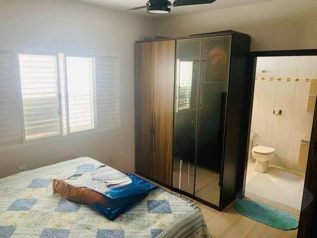 Casa para Venda em Botucatu - 4