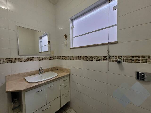 Casa para Venda em Botucatu - 4
