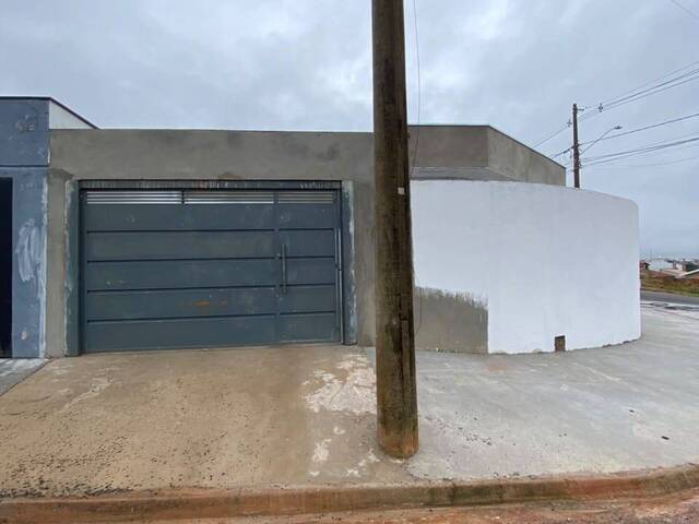 FACHADA ENTRADA