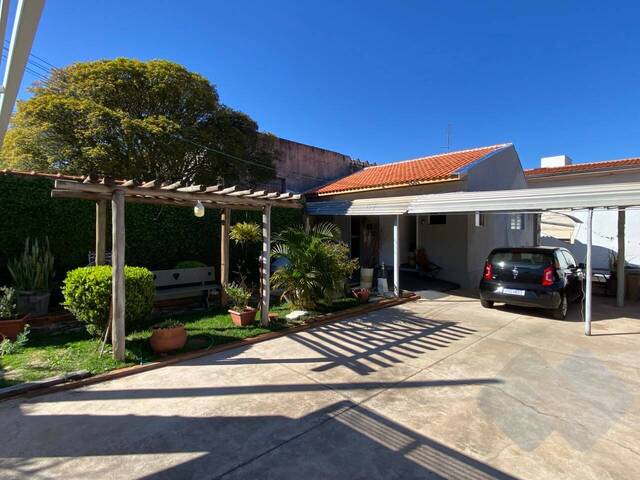 Casa para Venda em Botucatu - 4