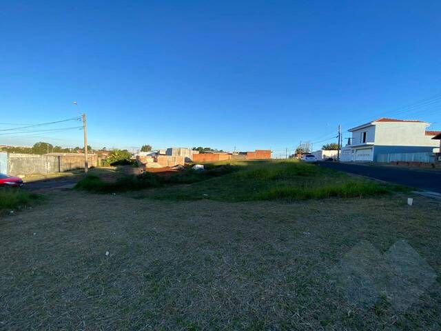 Terreno para Venda em Botucatu - 5