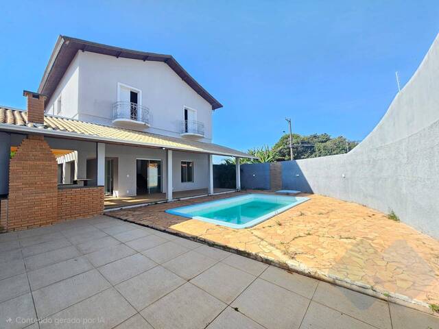 #HP423 - Casa para Venda em Botucatu - SP - 2