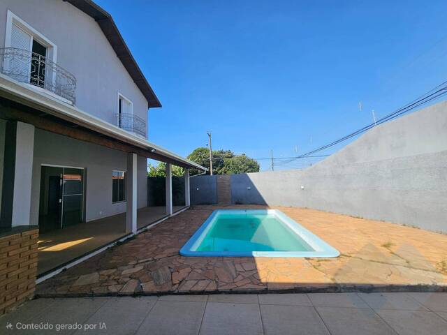 #HP423 - Casa para Venda em Botucatu - SP - 3