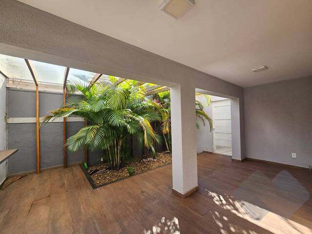Casa para Venda em Botucatu - 5