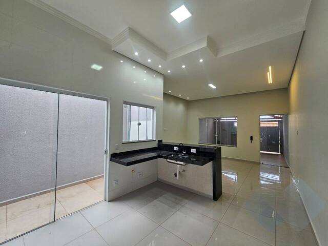 #PG425 - Casa para Venda em Botucatu - SP - 1