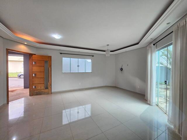 #HGCA427 - Casa para Venda em Botucatu - SP - 2